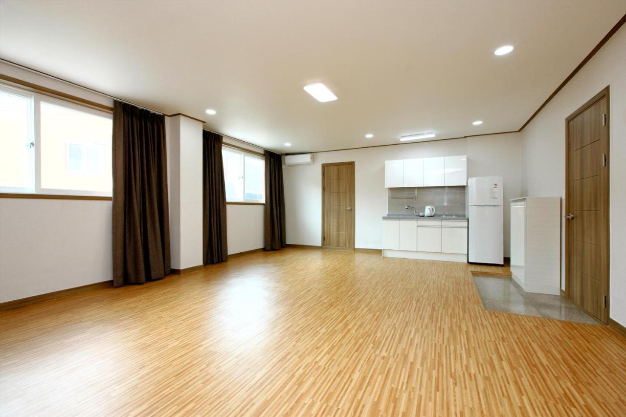 Traum Hotel&Condo Gapyeong Exterior foto
