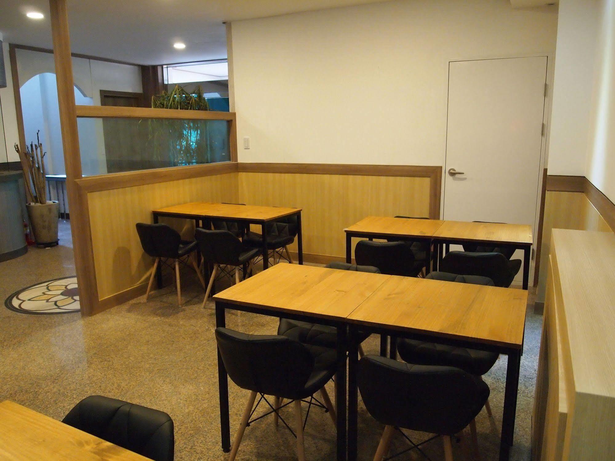 Traum Hotel&Condo Gapyeong Exterior foto